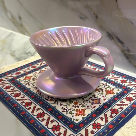 قمع سيراميك وردي