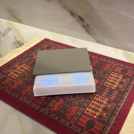 ميزان رقمي لمس