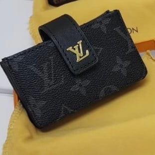 شنطة لويس فيتون