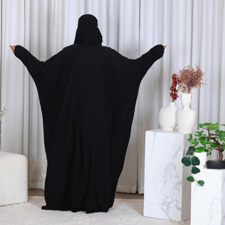 عباية فراشه مفتوح زرار قماش جلاكسي