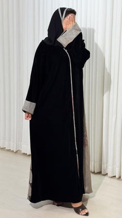 عباية هاجر مخمل بتدخيل لنن مشجر