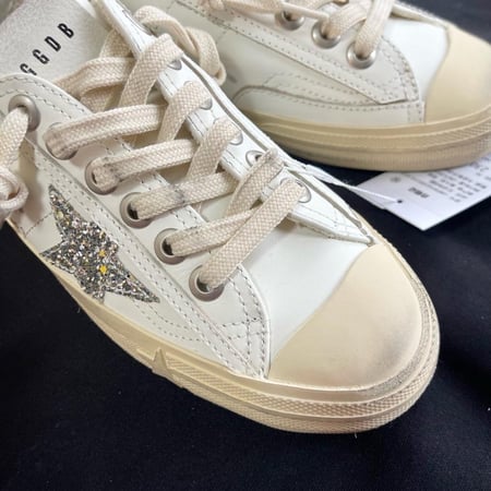 Golden goose