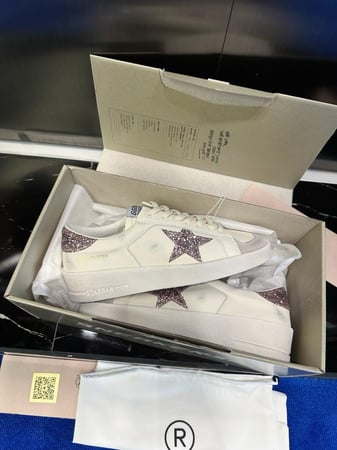 Golden goose