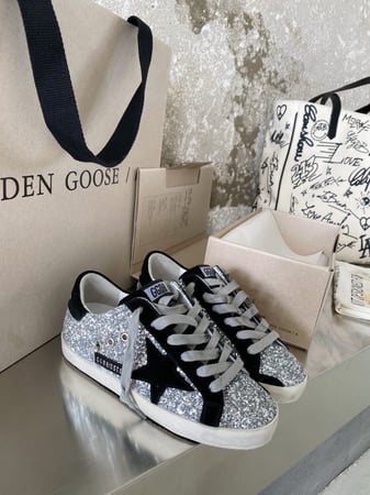 Golden goose