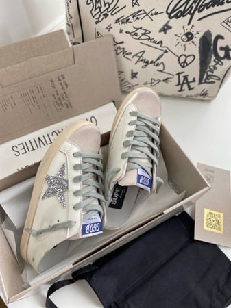 Golden goose
