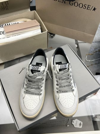 Golden goose