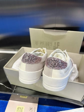 Golden goose