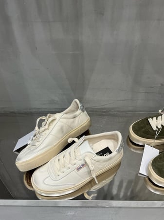 Golden goose