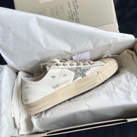 Golden goose