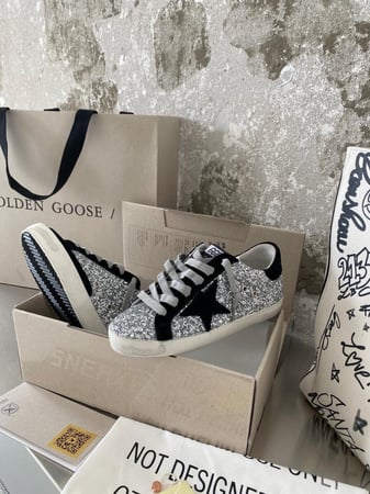 Golden goose