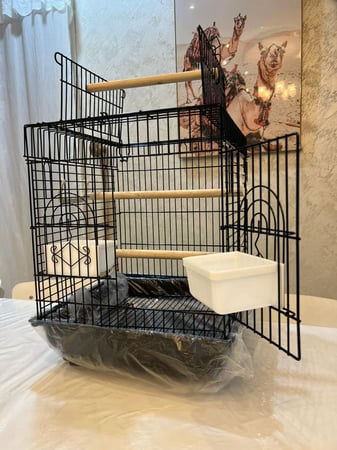 قفص اسود مع ستاند لطيور الكروان والكنيور و الروز و الطيور المتوسطه