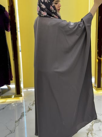 عباية قماش لمسة حرير قصة بشت