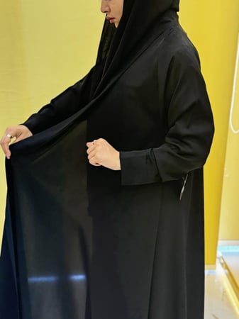 عباية قماش لمسة حرير قصة كلوش