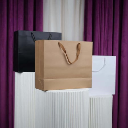 أكياس مستطيل ابيض شيال