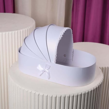 علب هدايا بيبي ابيض