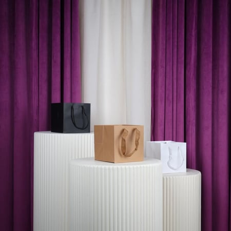 درزن أكياس ورقية مربع مع شيال كرتوني