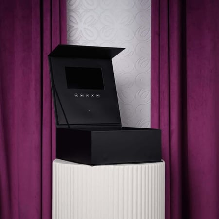 بوكس الشاشة الذكية أسود