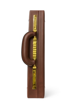 شنطة دبلوماسية جلد فاخرة (صناعة تايوانية عالية الجودة)