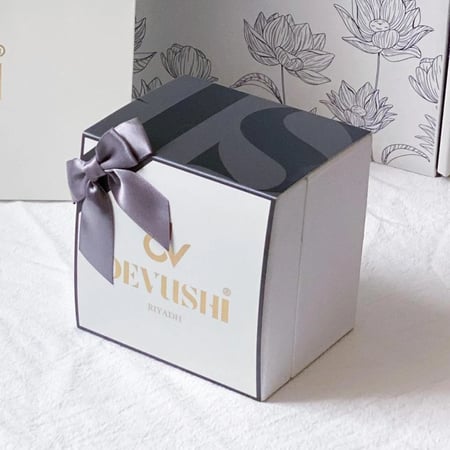 ديفوشي فضي جلد كحلي