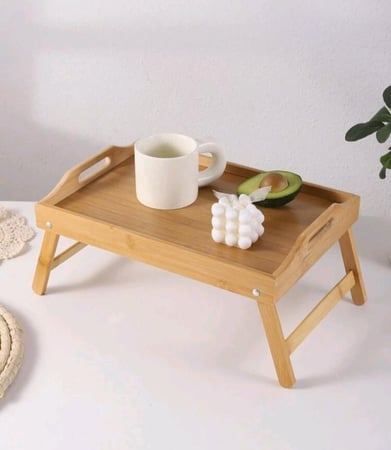 صينية تقديم خشب قابلة للطي بمقابض وأرجل حجم L + الثانية مجانًا + 4 اكواب قهوة + مفرش طاولة + إضاءة + مفرش صينية