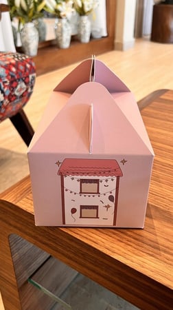 شنطة قلوب باللون الابيض (بدون تعليقة)