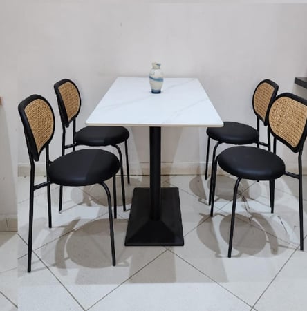 طاولة طعام 12250