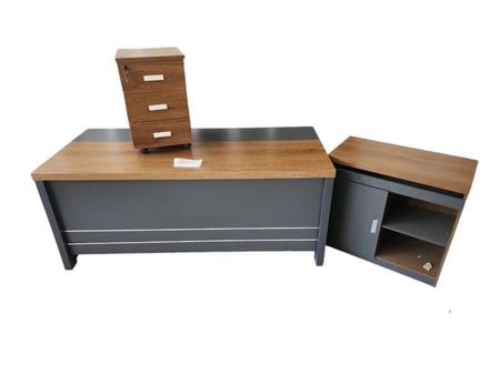 مكتب  اداري 160