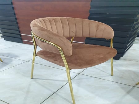 2 كرسي وطاولة F-223