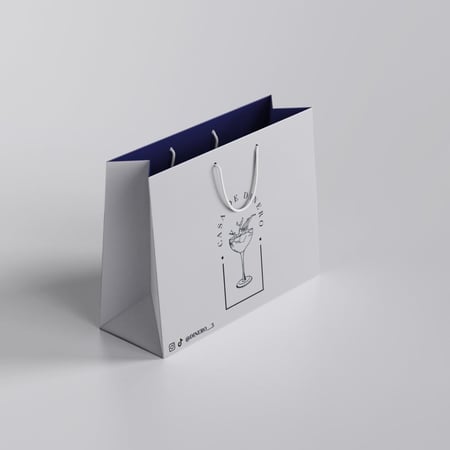 اكياس ورق مقوى على حسب اختيارك