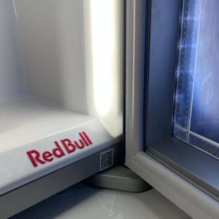 ثلاجة رد بول Redbull وكالة ( حبه وحده فقط , اعلى سعر تباع)