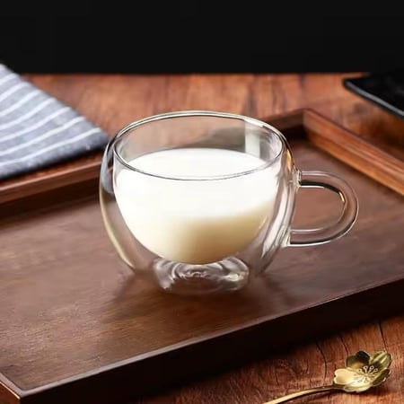 كوب زجاجي