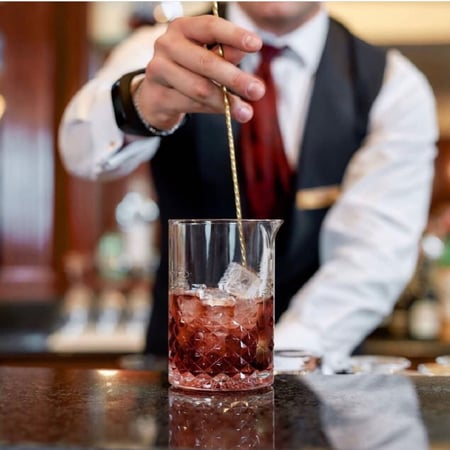 كأس زجاجي للخلط