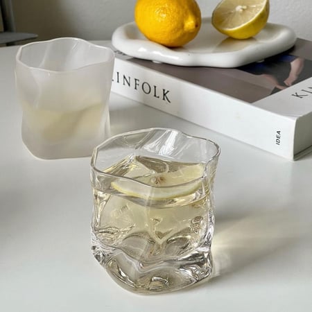 كأس غير منتظم شفاف بسعة 260 مل