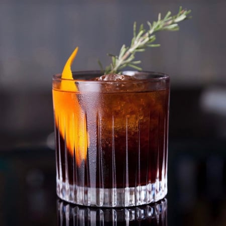 كأس زجاجي بتصميم مخطط بسعة 170 مل