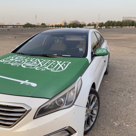 علم كبوت السيارة- لليوم الوطني