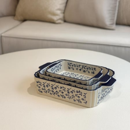 صينية فرن بنقش مميز