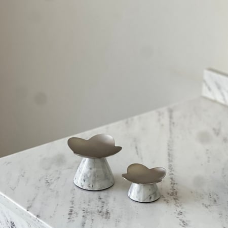 أطباق تقديم رخام من متجر غصون وشجون