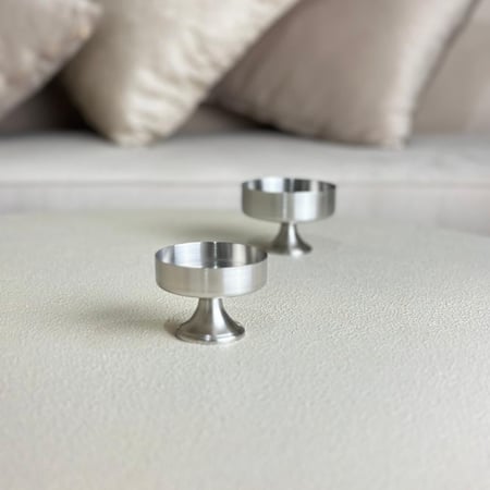 تقديمة معدن مميزة