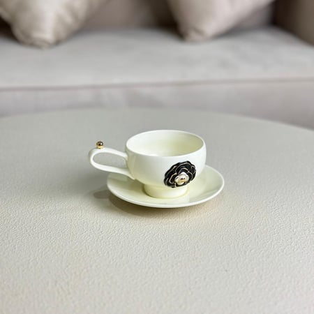 كوب سيراميك بقاعدة