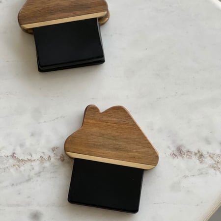 قاعدة كوب رخام وخشب