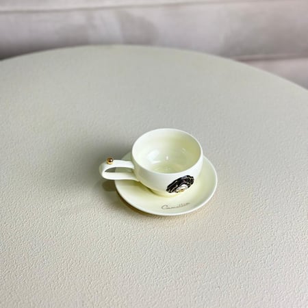 كوب سيراميك بقاعدة