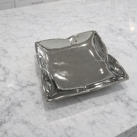 تقديمة سيراميك فضي