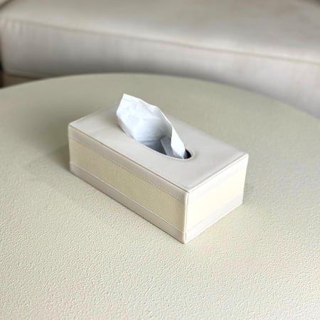 علبة مناديل فاخرة