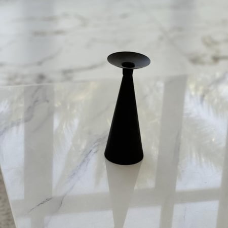 حامل شمع متجر غصون وشجون