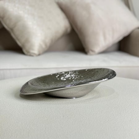 تقديمة سيراميك فضي