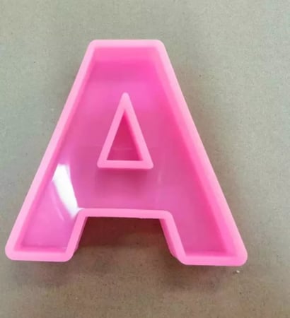 قالب حرف كبير (قطعة)