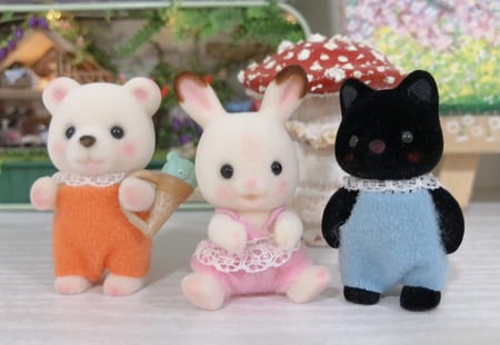 سيلفينيان فاميليز مجموعة المفاجأة بلايند باق