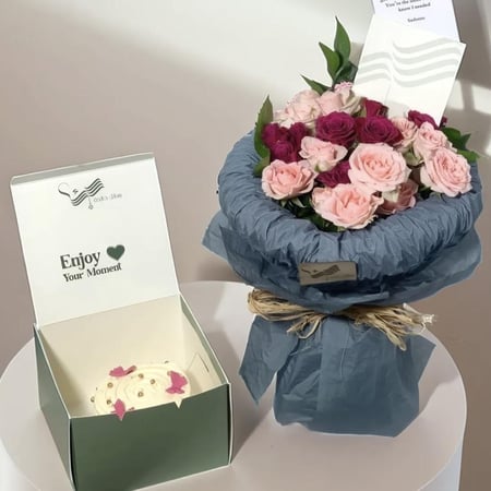 باقة ورد و كيك