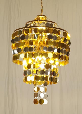 ثريا كريستاليه ذهبيه