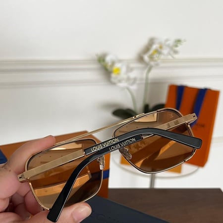 نظارة لويس فيتون  sunglasses Louis viutton (1-9)